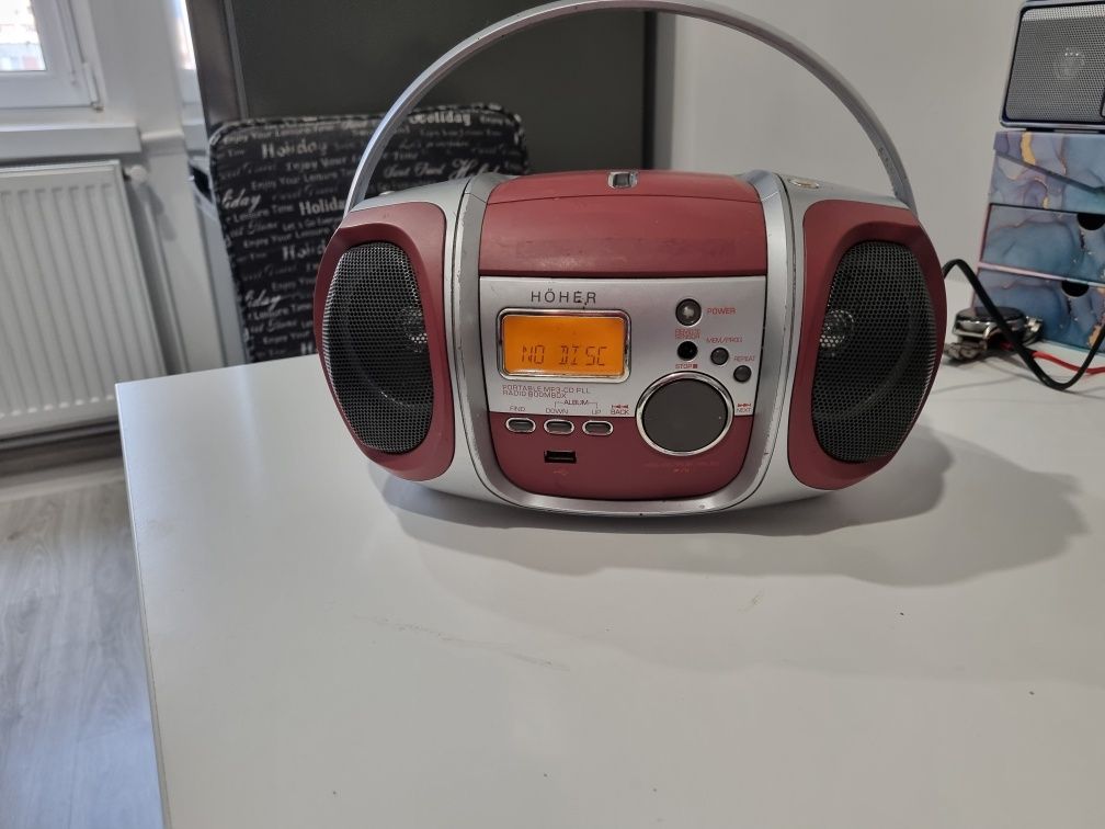 Radio  CD cu USB