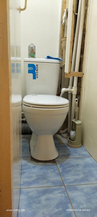 Сиденье от унитаза „Роса Лира“, с крышкой