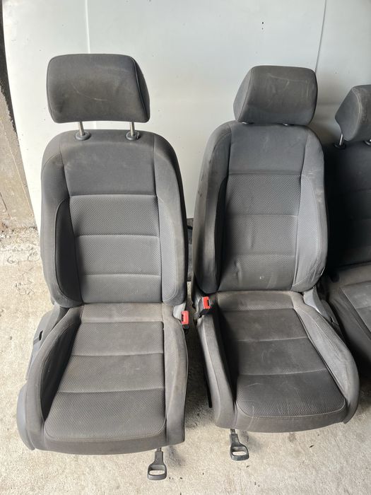 Седалки VW Golf 5