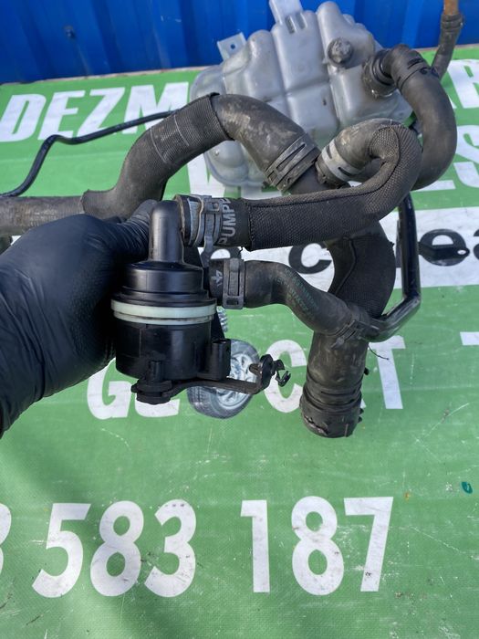 Pompă apă auxiliară Audi A6 C7 2.0 tdi CGL