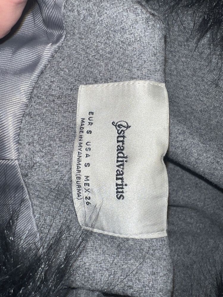 Сиво официално палто STRADIVARIUS
