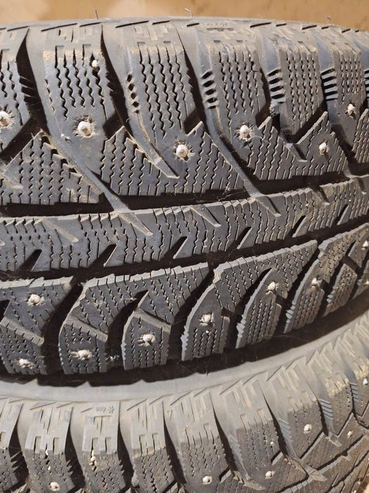 Зимные шины б/у.