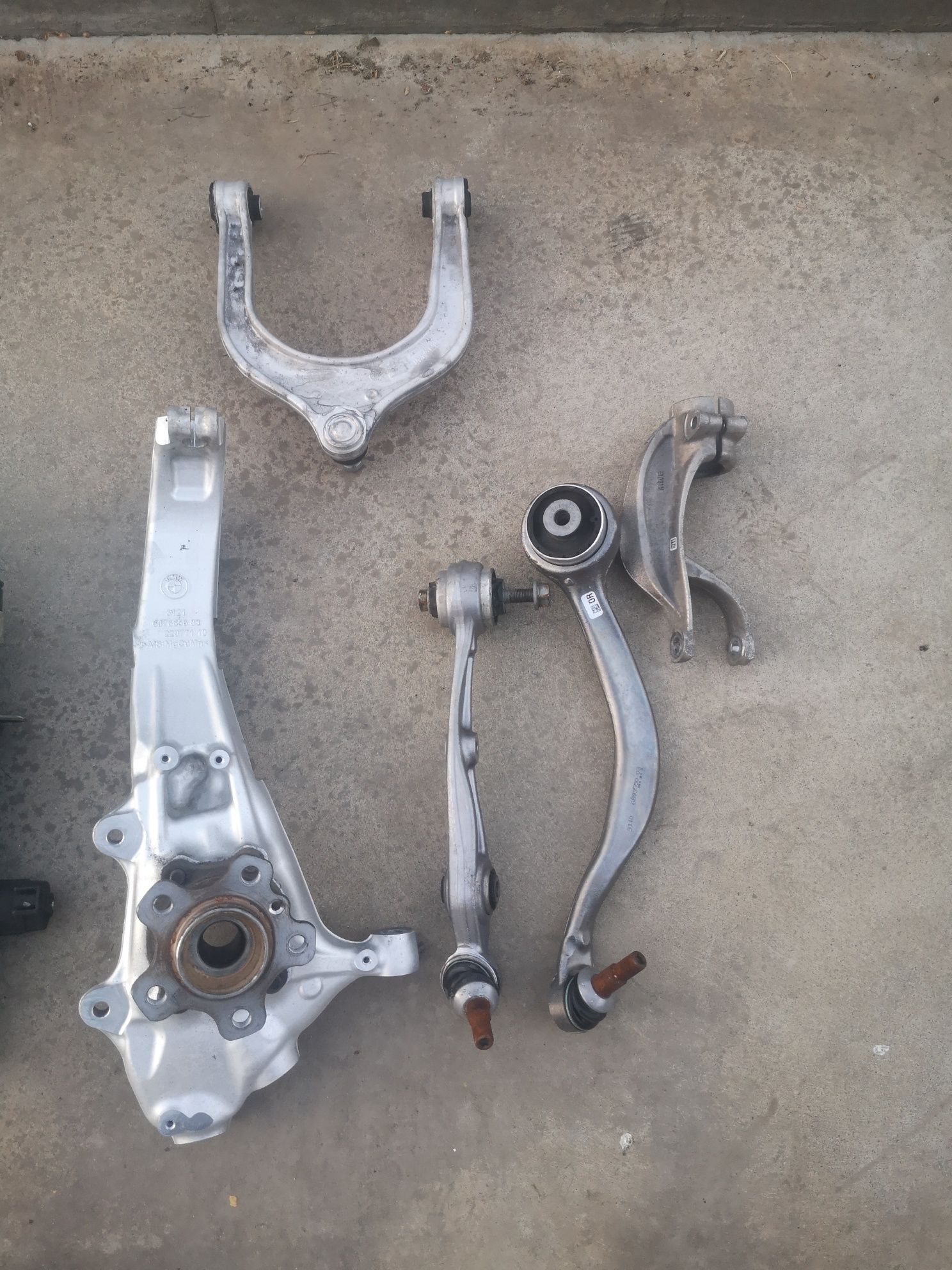 Fuzeta bmw x5 g05 x6 g06 x7 g07 mecanica dreapta