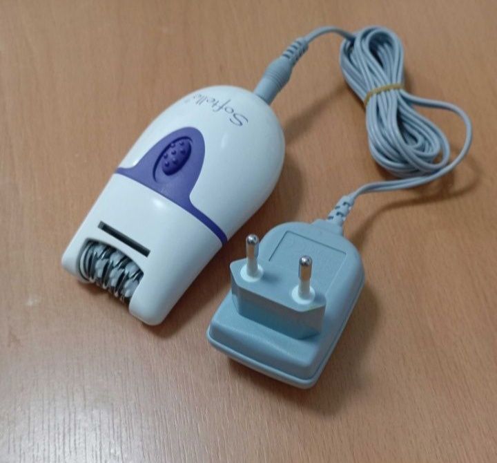 Vand Epilator SOFTELLE nou, cu alimentator