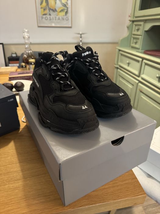 Balenciaga triple S
