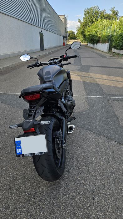 Honda cb650r black edition cu 2 ani garanție