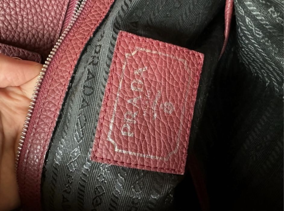 Geanta umar piele naturala Prada culoare burgundy