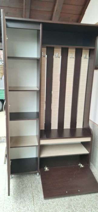 Cuier hol cu pantofar și comoda in stare foarte bună