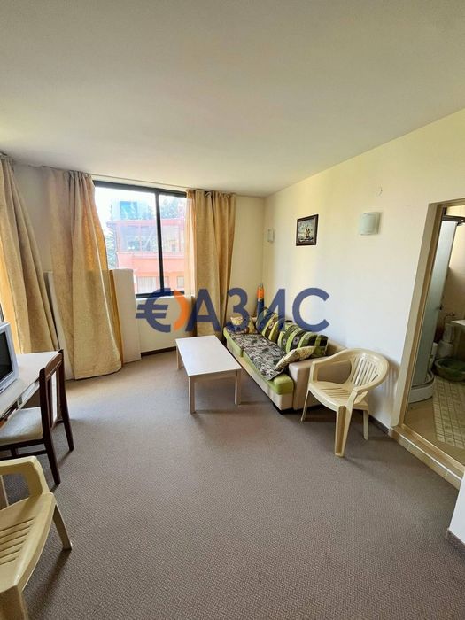 Продава се Двустаен апартамент в к.к. Слънчев бряг - 54 кв.м за 591 €/кв.м - Снимка #3