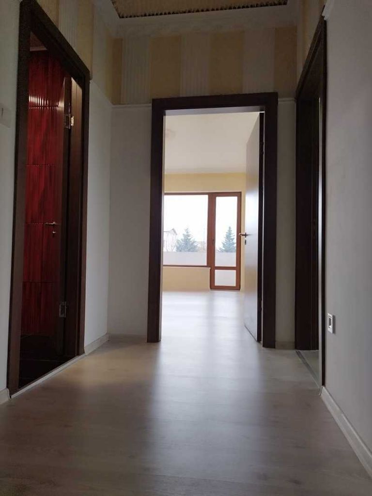 Продава се Тристаен апартамент в Пловдив, Христо Смирненски - 70 кв.м за 1586 €/кв.м - Снимка #3