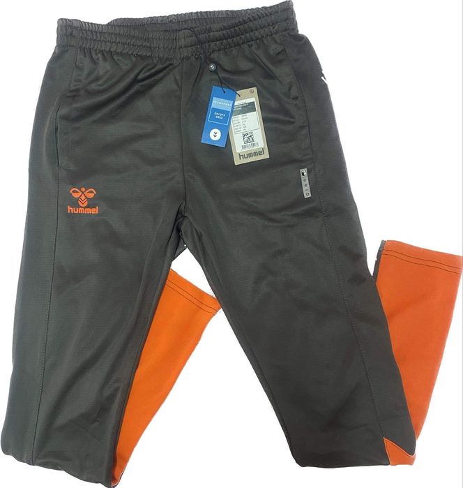 Дамско спортно долнище Hummel