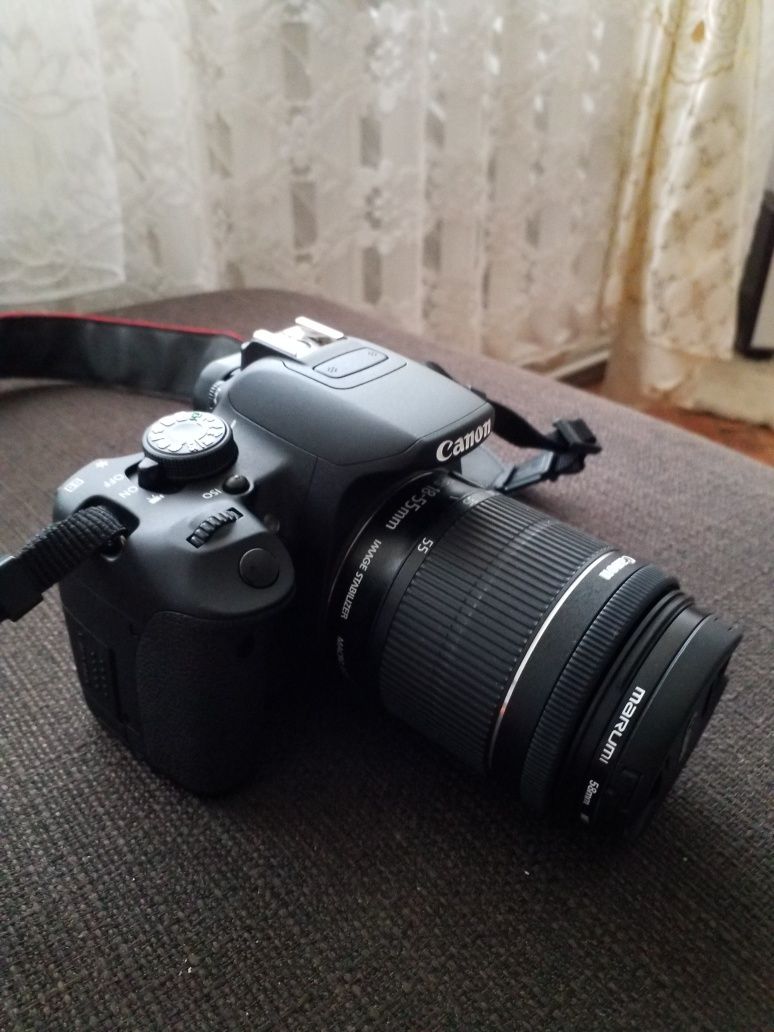 Aparat Foto Canon 700D 18 MP,Black+Obiectiv