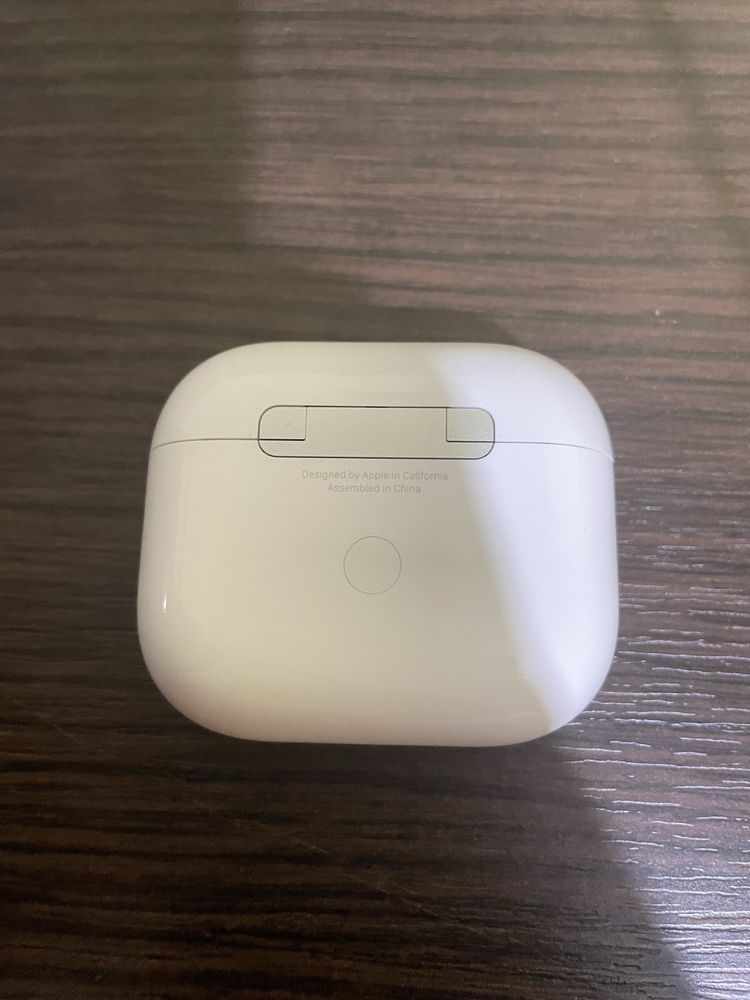 vand air pods 3 urgent