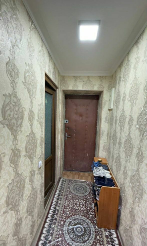 Второй этаж двух комнатная Бунедкор стадион балкон 2*4 50кв.м