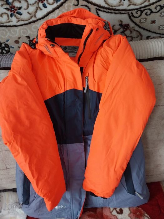 Продам лижный костюм