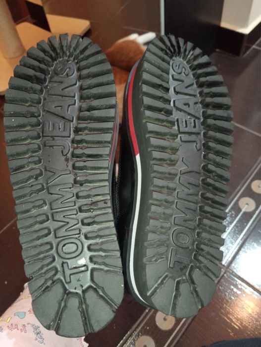 Ghete Tommy Jeans noi fara eticheta