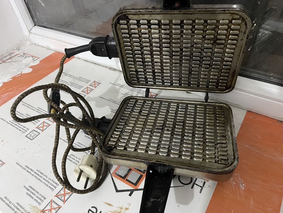 Вафельница  б/у советская