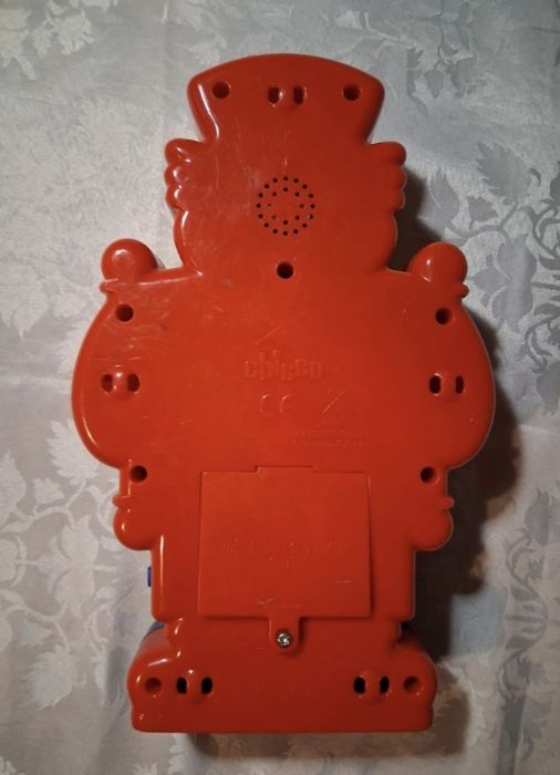 Pian luminos cu melodii Chicco