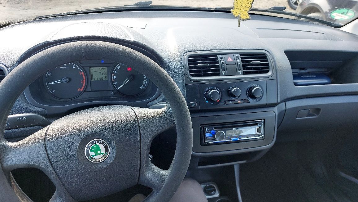Vând Skoda Fabia motor 1,2 benzina