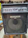DISC Amplificator de bas ultrabas Behringer BXL1800A