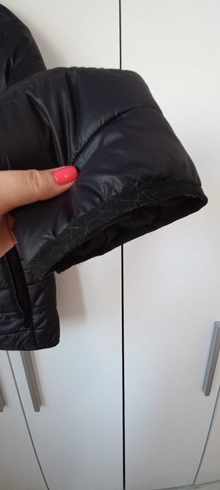 Geaca din puf neagra de dama Bench masura S