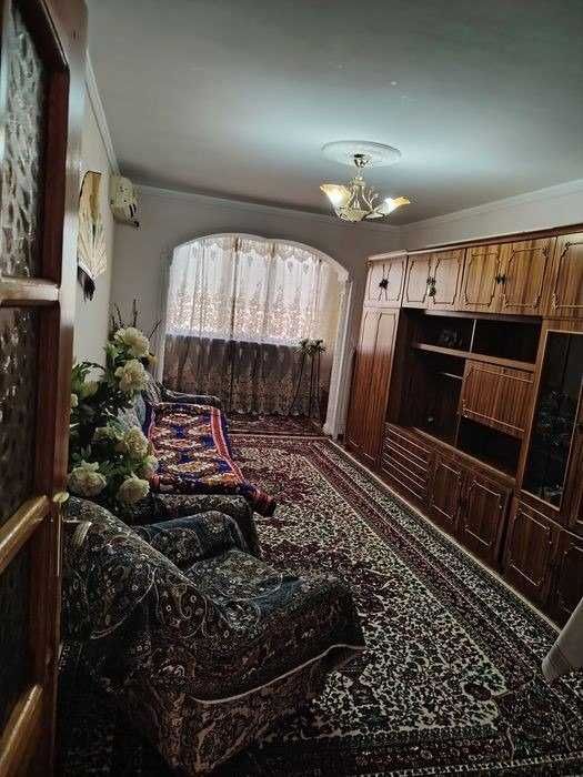 Продаётся 3х комн квартира на 4 этаже Ор-р  Пиридаастгир