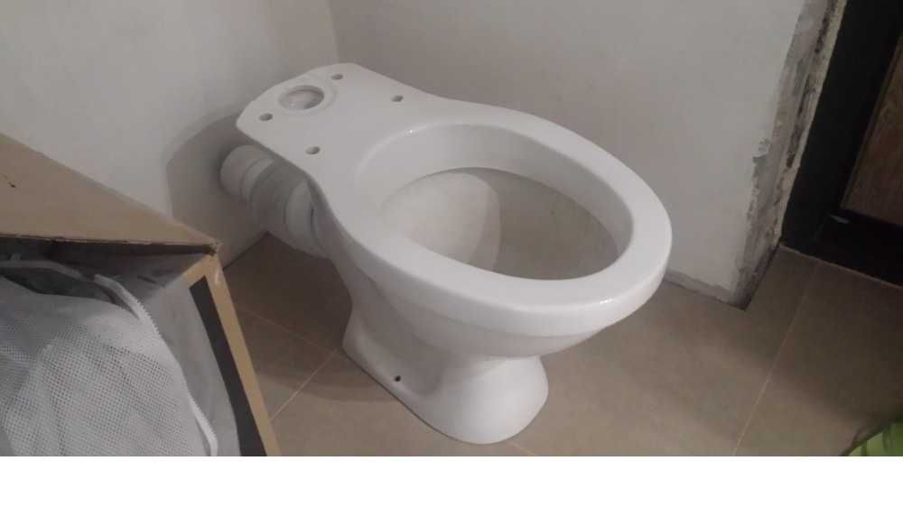 Продам унитаз без бочка   для стройки самый бюджетный вариант!