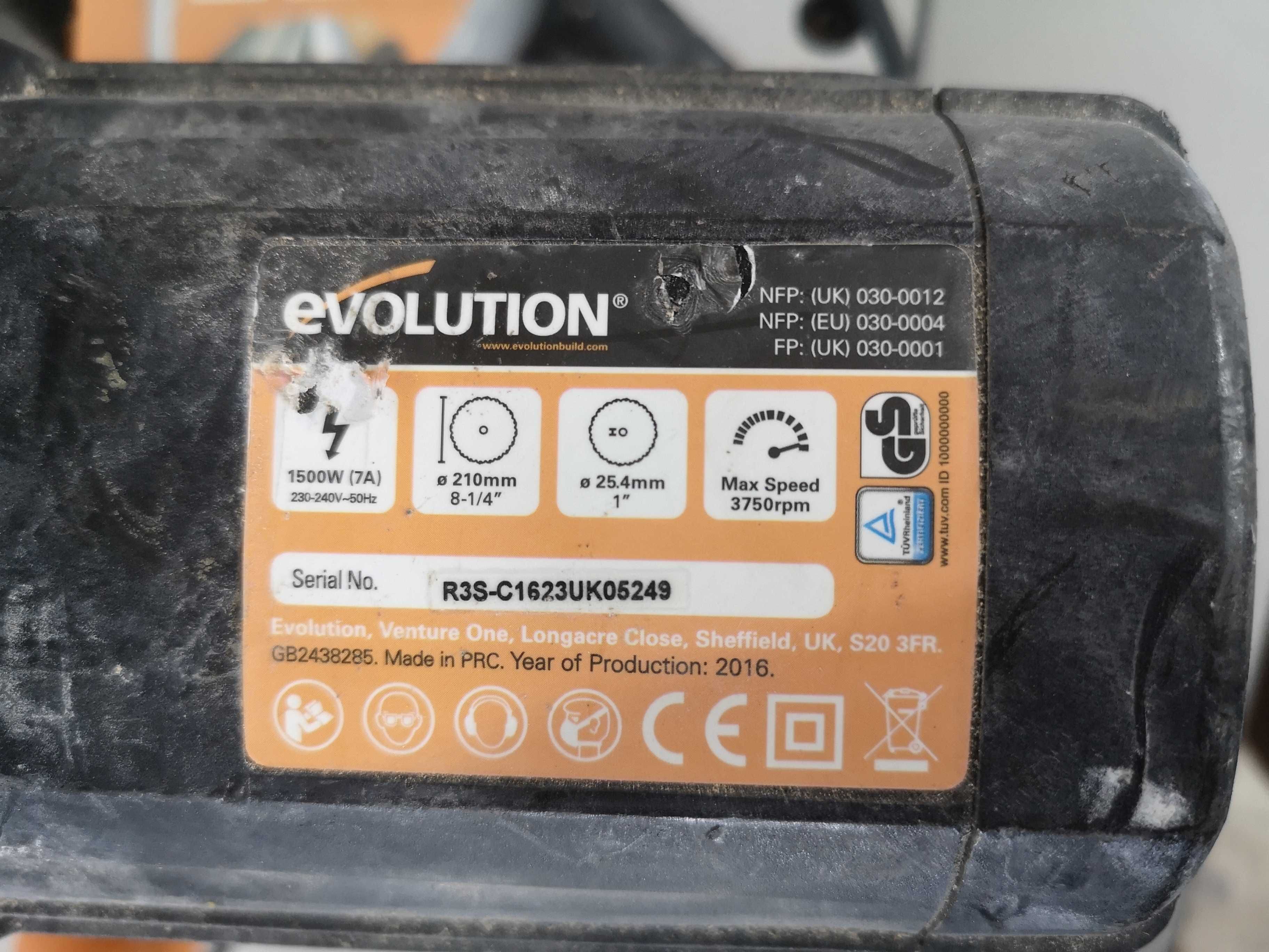 Циркуляр пендула - EVOLUTION 1500W / 210mm