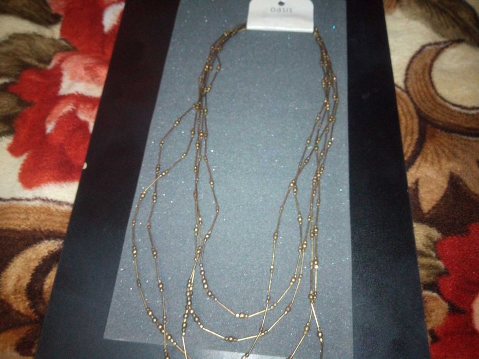 de  vanzare   bijuteri  pentru  femei !!!