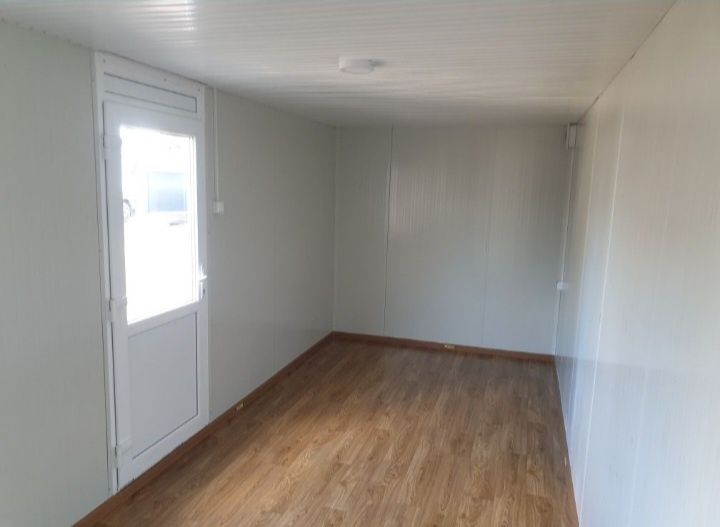 Vând container pentru depozitat orice dorește clientul