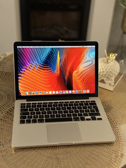 Apple MacBook Pro Retina 13” i7 3Ghz / 8Gb Ram, 256 SSD, 1.5Gb Video!
