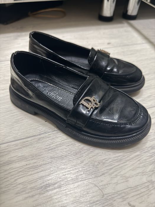 Туфли для девочки размер 33