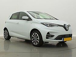Renault Zoe Z.E. 40 kWh | An 2017 | 50.000 km | Alb Perlat