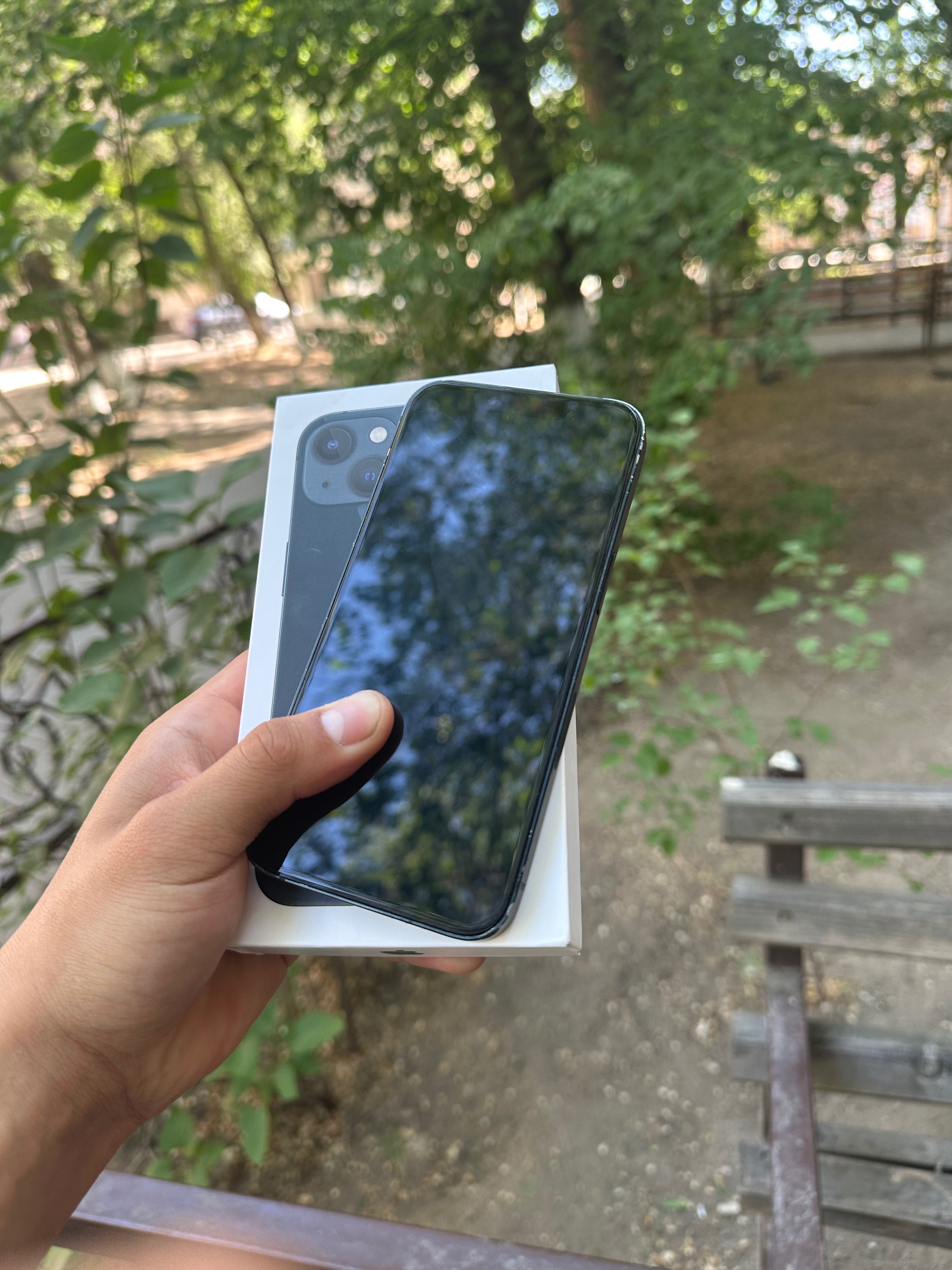 iPhone 13 128гб идеал