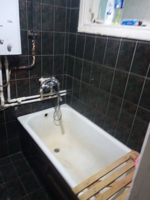 Uy sotiladi 63 kv 2 xona Avisozlar  Alimkent mahalla (dubovoya)