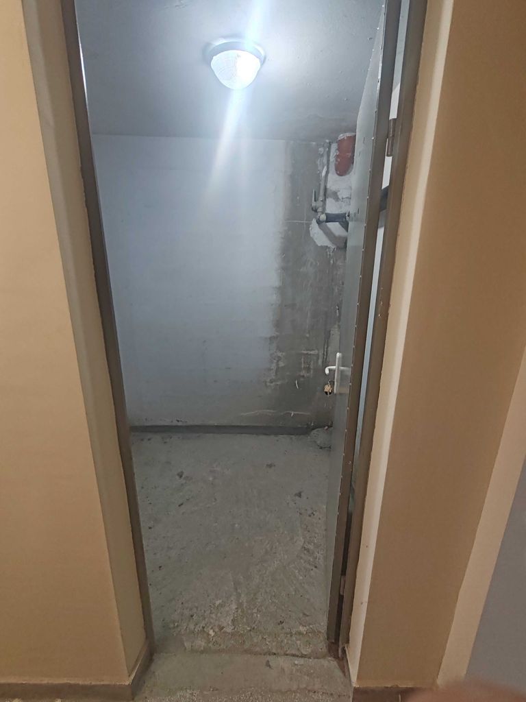 Дава се под наем Двустаен апартамент в Пловдив, Остромила - 70 кв.м за 625 € - Снимка #12