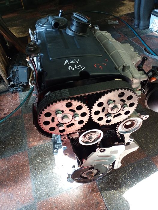 Motor complet fara anexe vw touran 2.0tdi azv vw golf5 audi a3 bkd