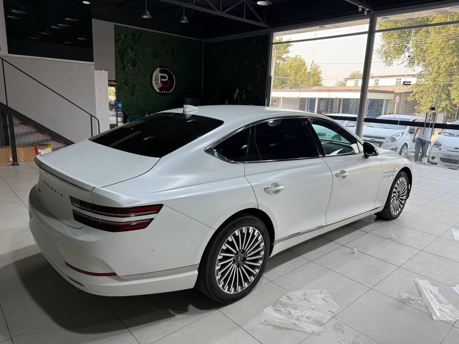 Genesis G80 oq matoviy America