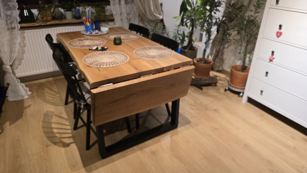 Polița  și blat masa din  lemn masiv esenta tare