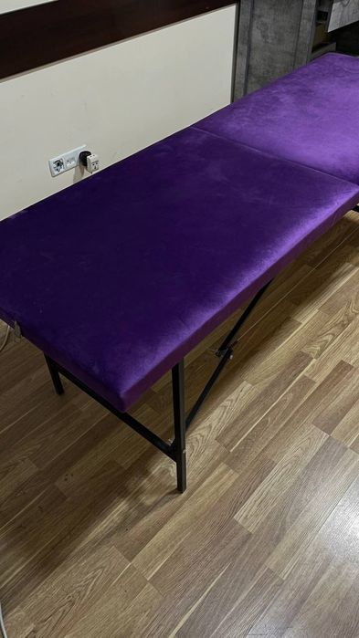 Кушетка (складывается), в идеальном состоянии.