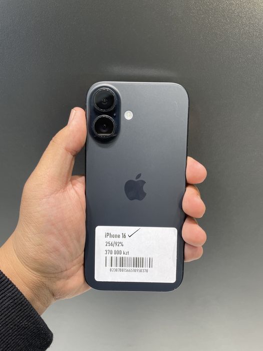 iPhone 16 256/92% в идеальном состоянии