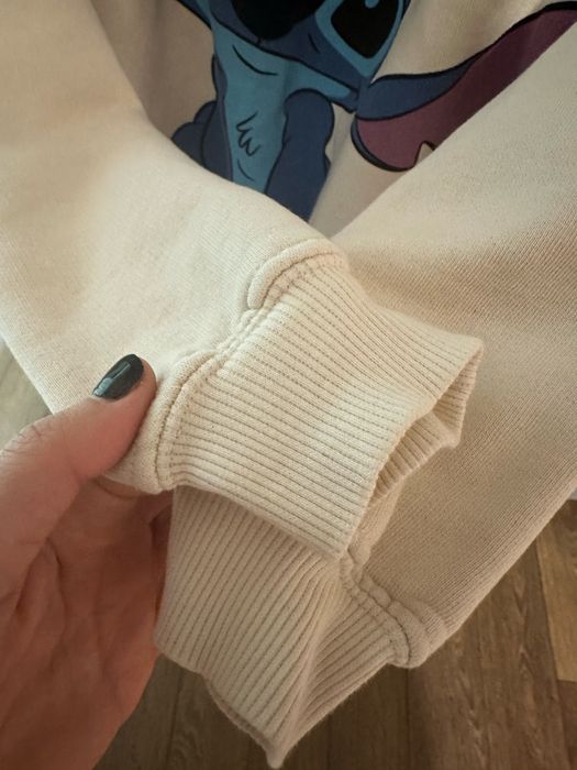 Бежов суичър ZARA -Stitch 120 см