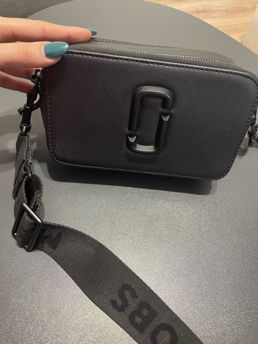 Черна чанта висок клас