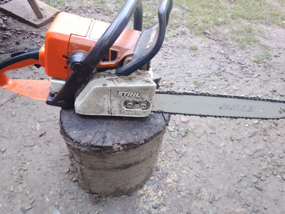 Vând drujba defectă