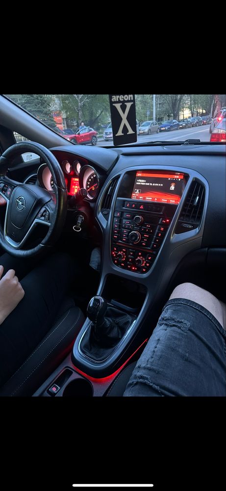 Opel Astra J 2015 1.6 CDTI 136к.с