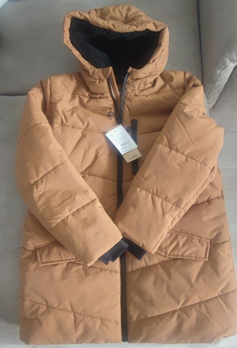 Продавам детско зимно яке