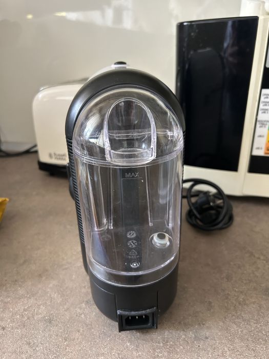Еспресо кафемашина с капсули LAVAZZA MINU COMPACT A MODO MIO