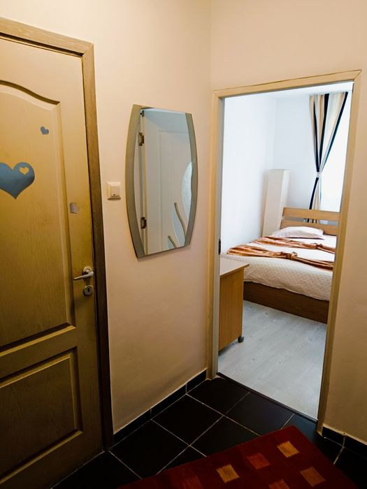 Vand apartament cu doua camere in statiunea
montana Predeal (judetul B