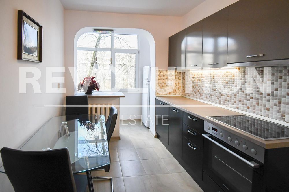 Дава се под наем Тристаен апартамент в София, Лозенец - 84 кв.м за 818 € - Снимка #4