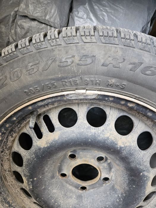 Set 4 roti 205/55 R16 jante de tabla+cauciucuri de iarna Pirelli
